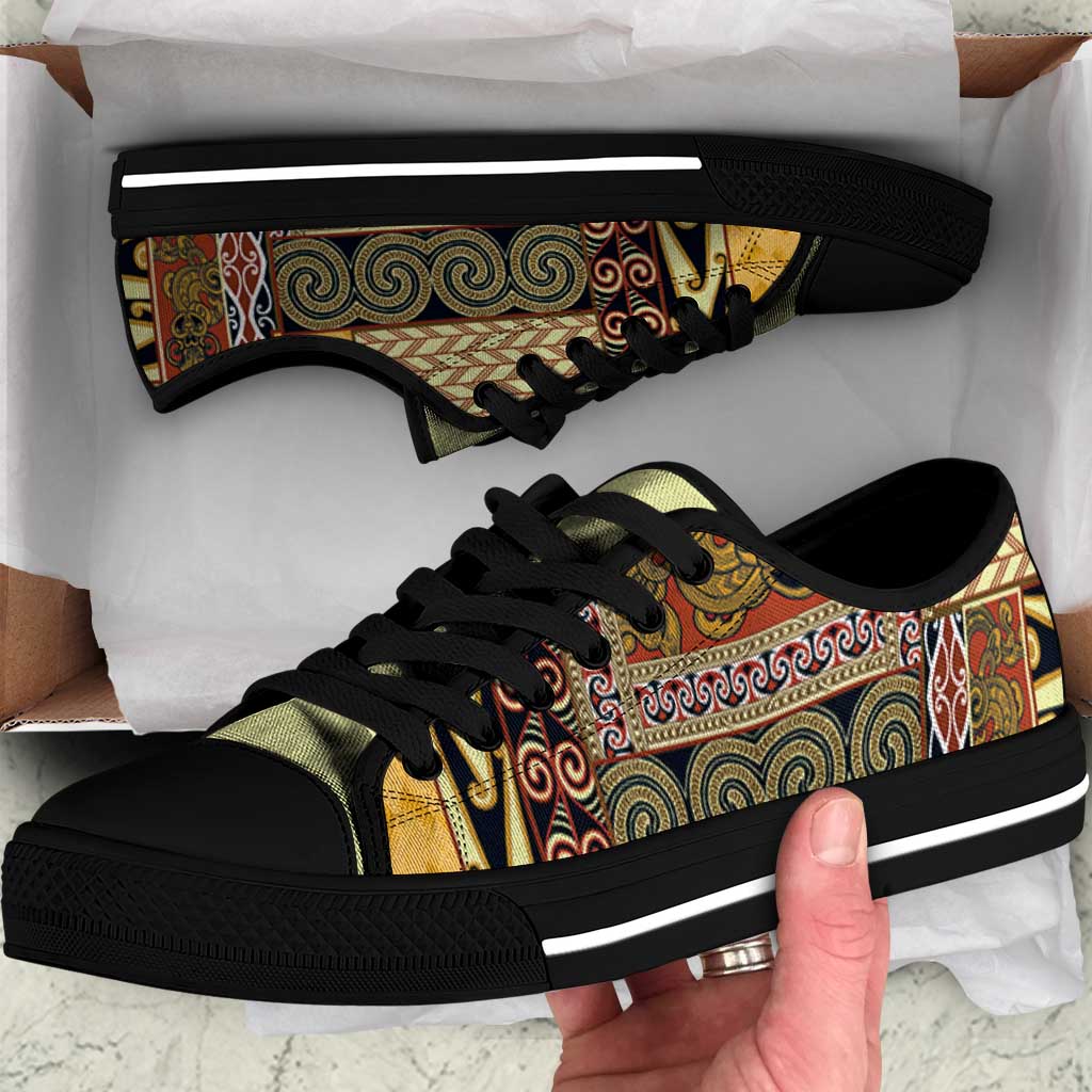Yellow Aotearoa Kowhaiwhai Pattern Low Top Shoes NZ Maori Quilt Style - Polynesian Pride