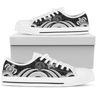 Palau Low Top Canvas Shoes - White Tentacle Turtle - Polynesian Pride