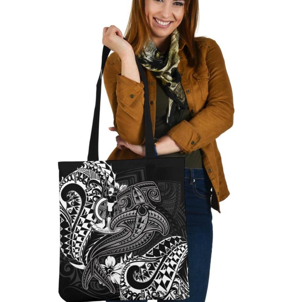 Vanuatu Polynesian Tote Bags - White Shark Polynesian Tattoo Tote Bag One Size White - Polynesian Pride