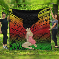 Hawaii Polynesian Hula Girl Wearing Plumeria Premium Quilts Reggae - AH Black - Polynesian Pride
