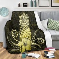 Hawaii Polynesian Pineapple Hibiscus Premium Blankets - Yellow - AH - Polynesian Pride