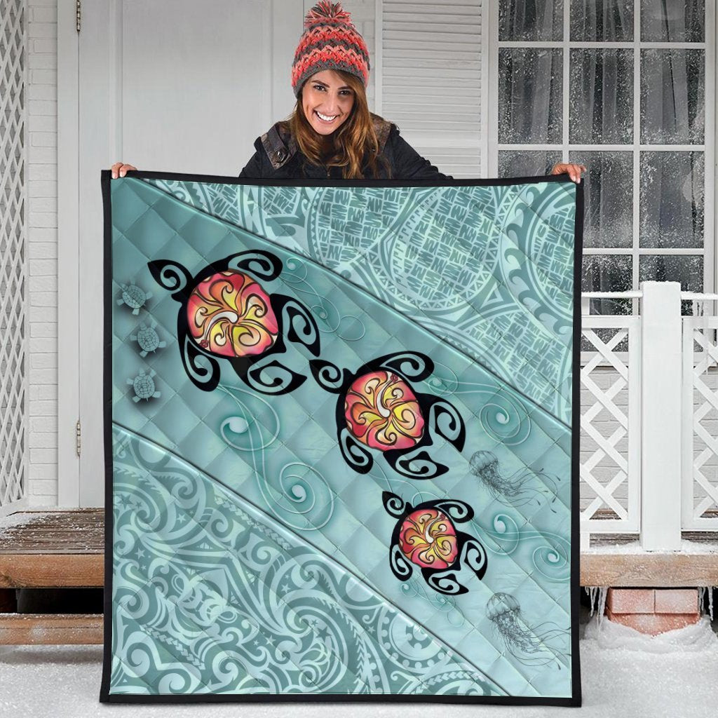 Hawaii Turtle Swimming Tribal Polynesian Premium Quilts - AH - Min Style - Polynesian Pride