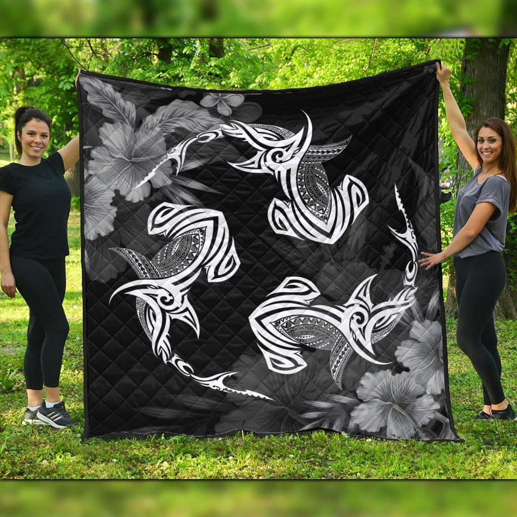 Hawaiian Hammerhead Shark Hibiscus White Polynesian Premium Quilts - AH Black - Polynesian Pride