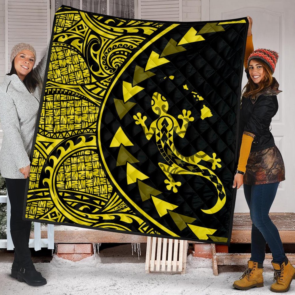 Hawaiian Map Gecko Tattoo Kakau Polynesian Premium Quilts Yellow AH - Polynesian Pride