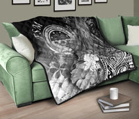 Federated States of Micronesia Premium Quilts - Humpback Whale with Tropical Flowers (White) - Polynesian Pride