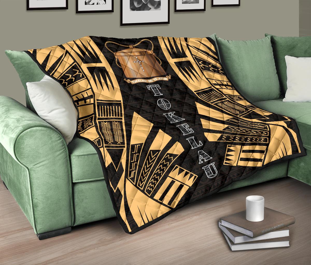 Tokelau Premium Quilt - Tokelau Coat Of Arms Polynesian Gold Tattoo - Polynesian Pride