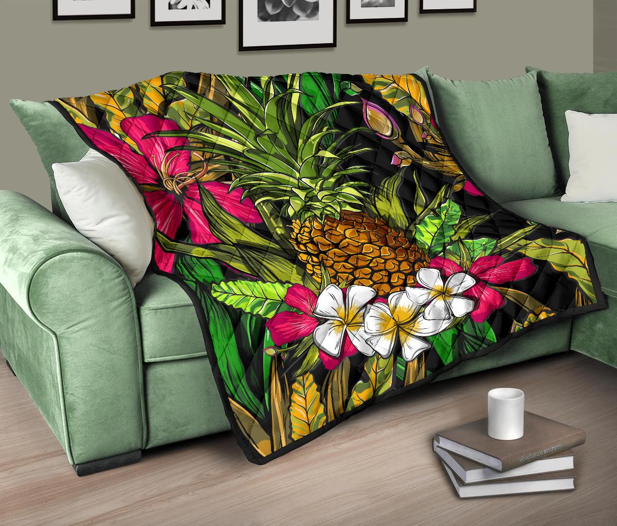 Hawaii Tropical Flowers Pineapple Premium Quilt - Polynesian Pride