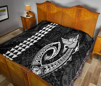 Hawaii Kakau Makau Fish Hook Polynesian Premium Quilt - White - Polynesian Pride