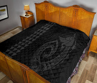 Hawaii Kakau Makau Fish Hook Polynesian Premium Quilt - Grey - Polynesian Pride