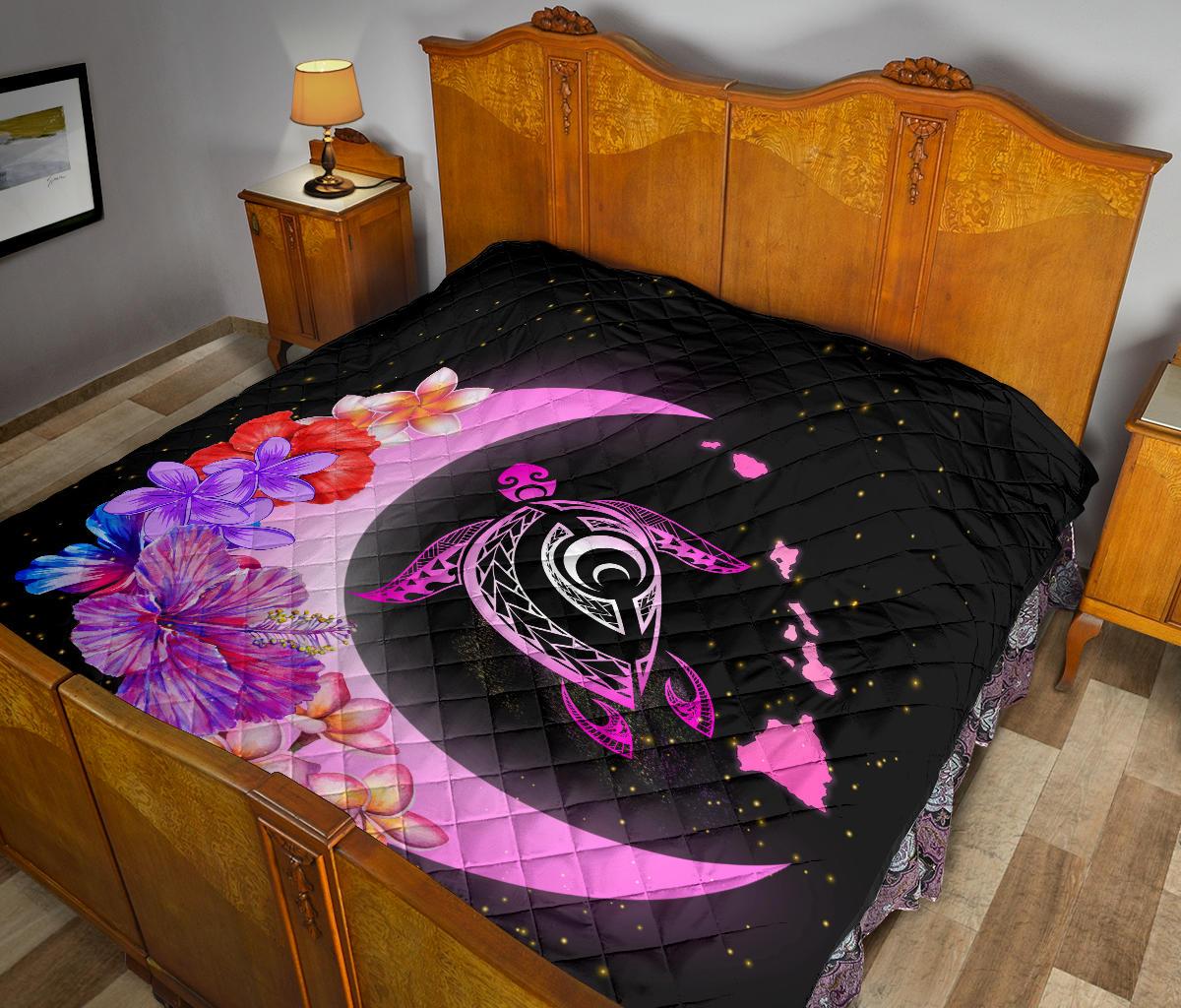 Hawaii Map Moon Star Turtle Plumeria Hibiscus Premium Quilt - Polynesian Pride