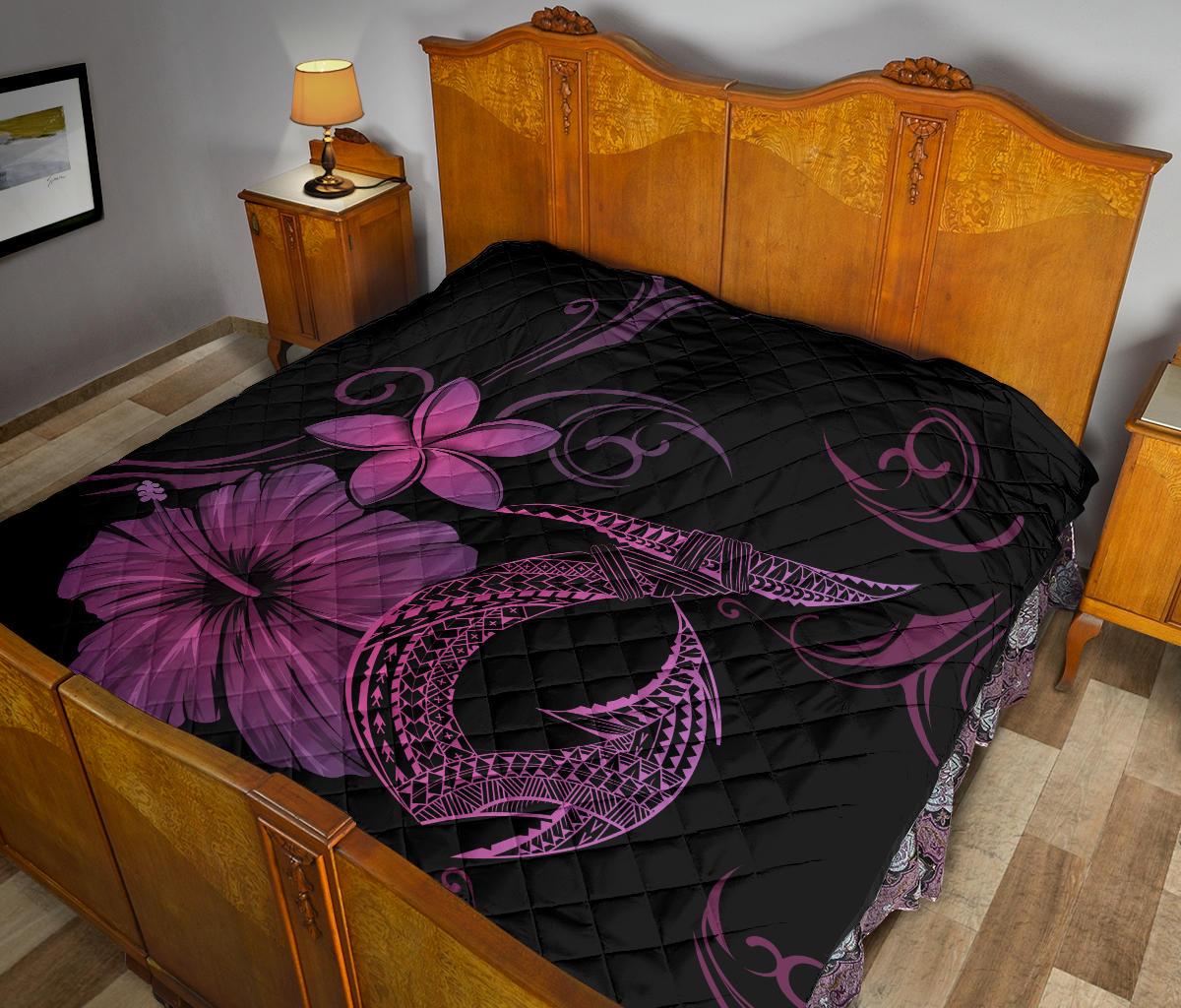 Hawaii Fish Hook Hibiscus Premium Quilt Pink - Polynesian Pride