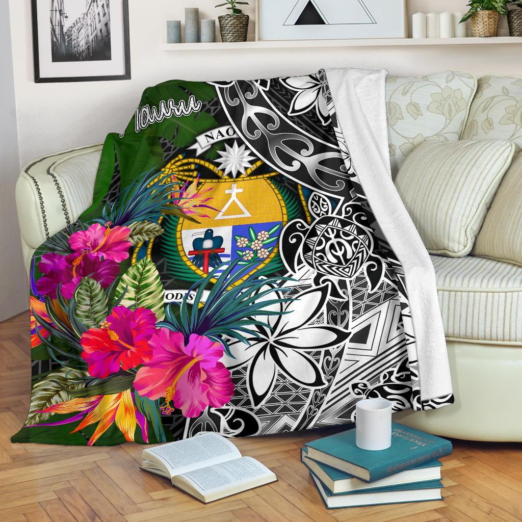 Nauru Premium Blanket - Turtle Plumeria Banana Leaf Crest White - Polynesian Pride