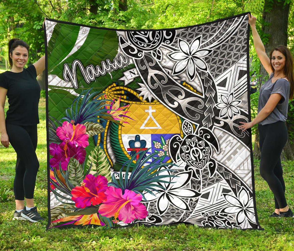 Nauru Premium Quilt White - Turtle Plumeria Banana Leaf Crest - Polynesian Pride