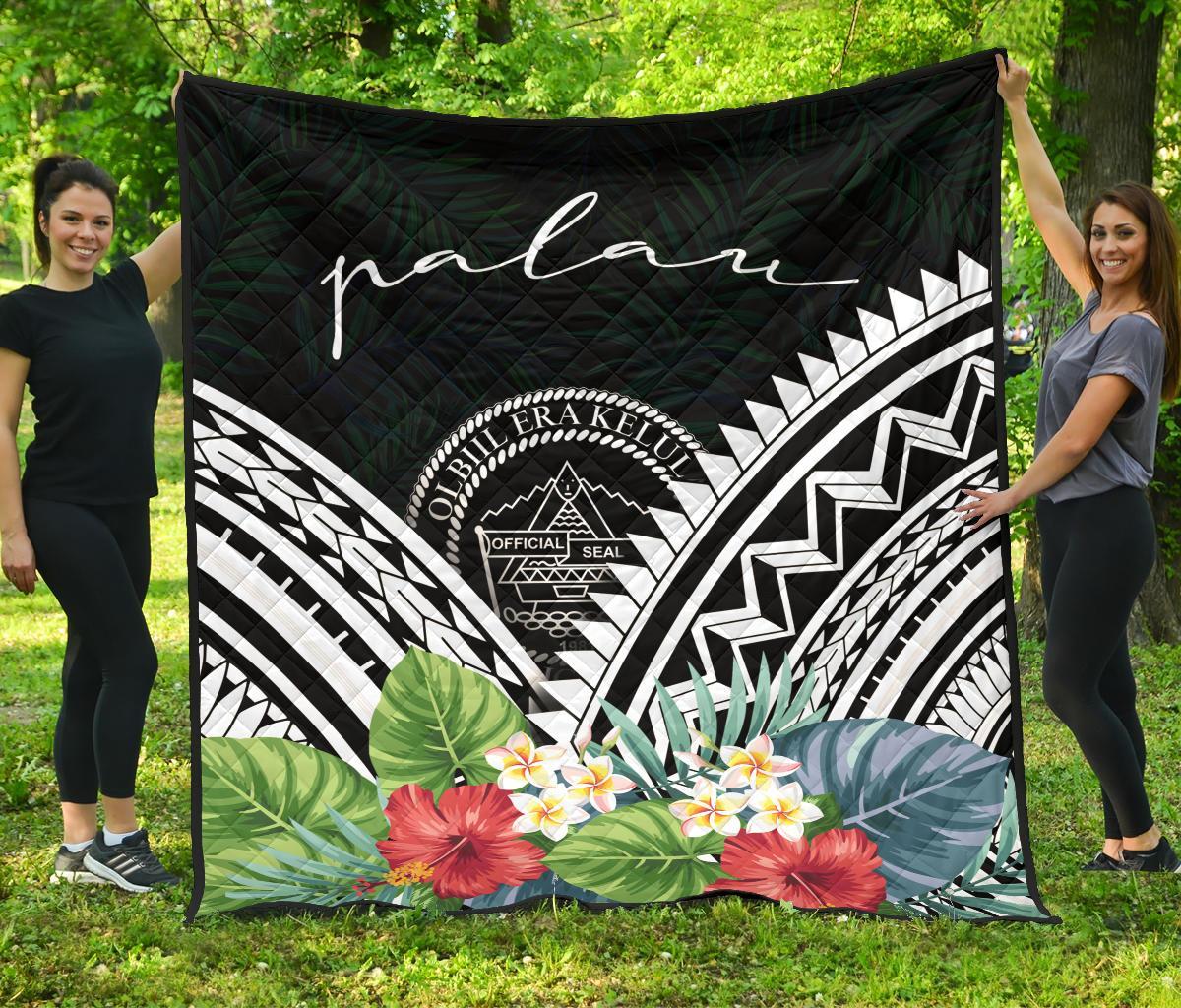 Palau Premium Quilt - Palau Coat of Arms & Polynesian Tropical Flowers White - Polynesian Pride
