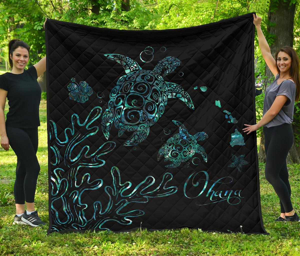 Hawaii Turtle Ohana Paua Shell Premium Quilt Black - Polynesian Pride