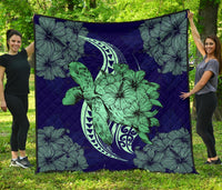 Hawaii Polynesian Turtle Hibiscus Premium Quilt - Green Green - Polynesian Pride