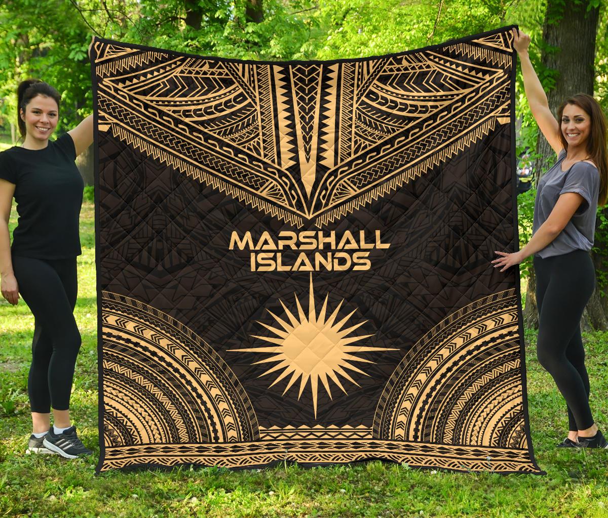 Marshall Islands Premium Quilt - Marshall Islands Flag Polynesian Chief Gold Version Gold - Polynesian Pride