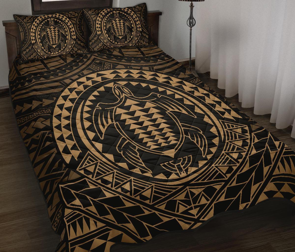 Hawaiian Kakau Honu Arc Gold Polynesian Quilt Bed Set - Polynesian Pride