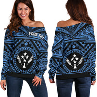 Kosrae Personalised Women's Off Shoulder Sweater - Kosrae Flag In Polynesian Tattoo Style (Blue) - Polynesian Pride