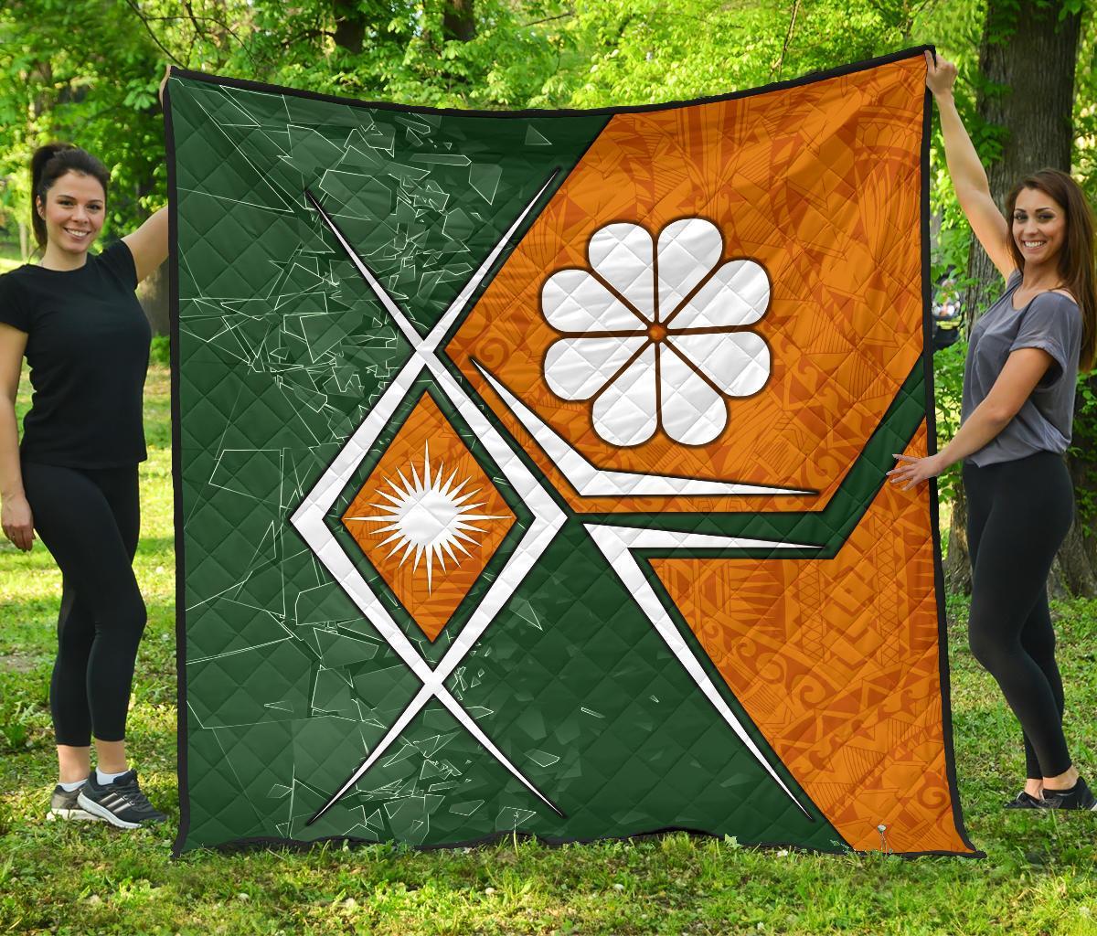 Marshall Islands Premium Quilt - Kwajalein Atoll Marshall Islands Flag with Polynesian Patterns - Polynesian Pride