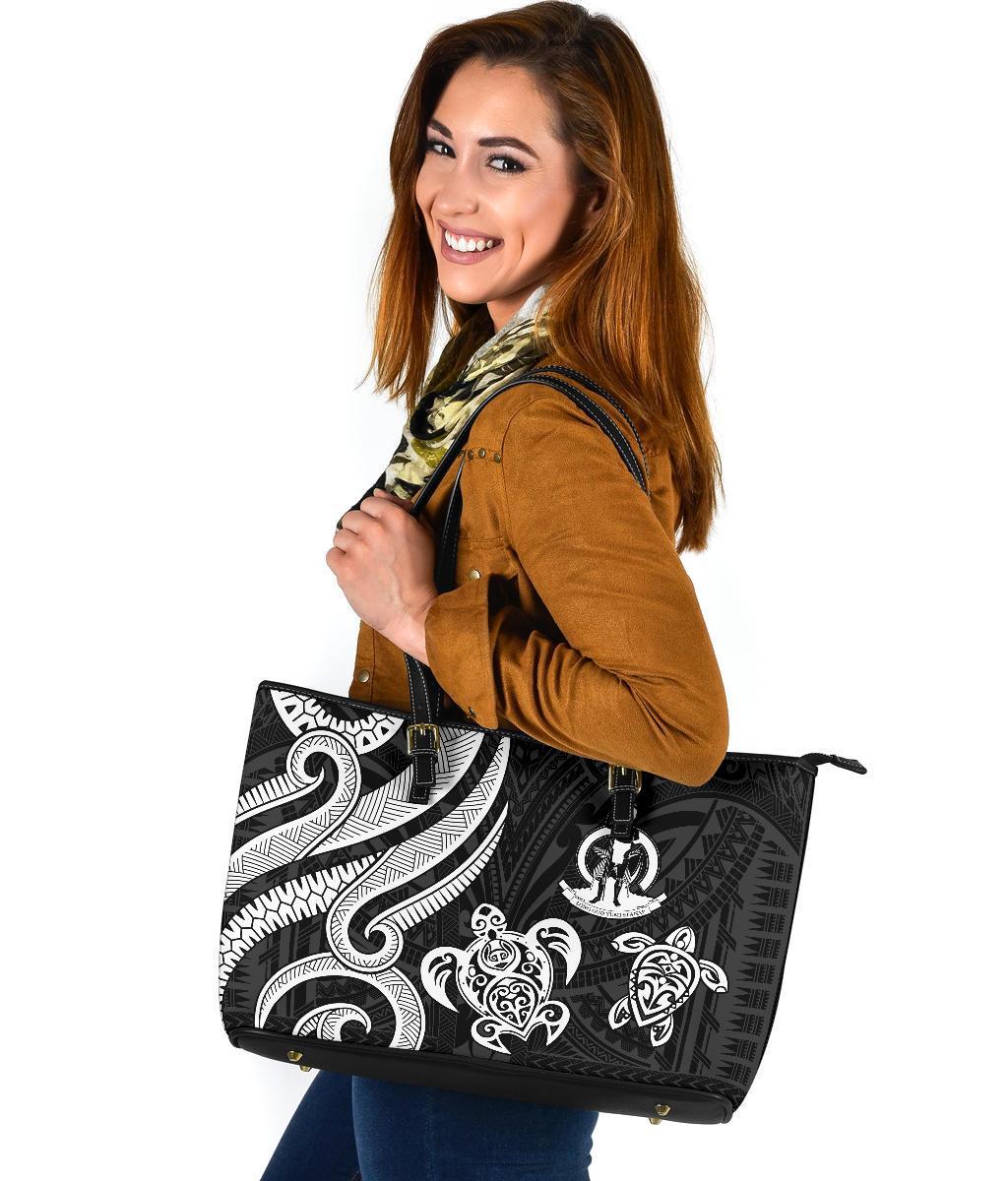 Vanuatu Large Leather Tote - White Tentacle Turtle - Polynesian Pride