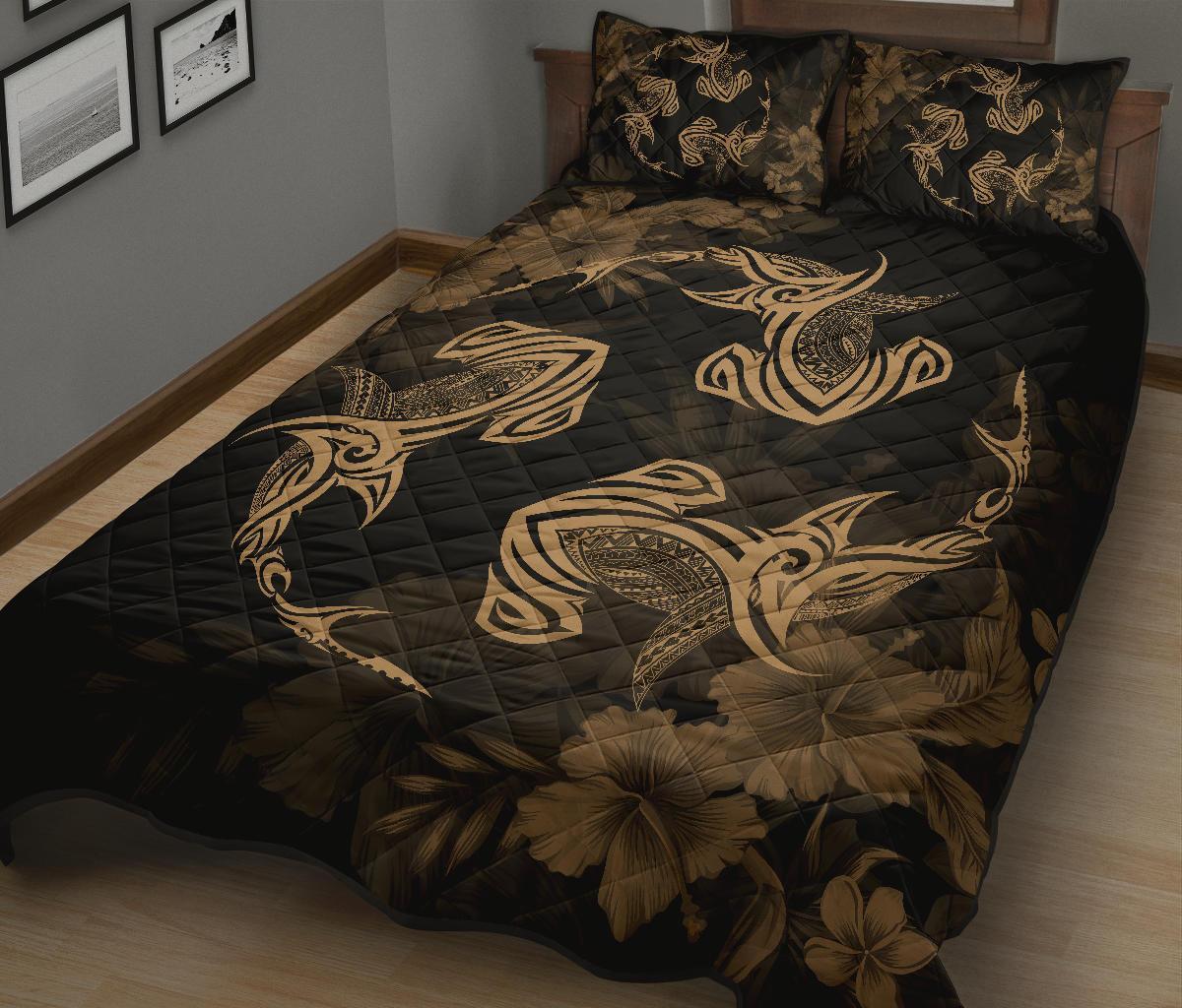 Hawaii Head Hammer Shark Hibiscus Gold Quilt Bed Set - Polynesian Pride