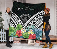 Palau Premium Quilt - Palau Coat of Arms & Polynesian Tropical Flowers White - Polynesian Pride