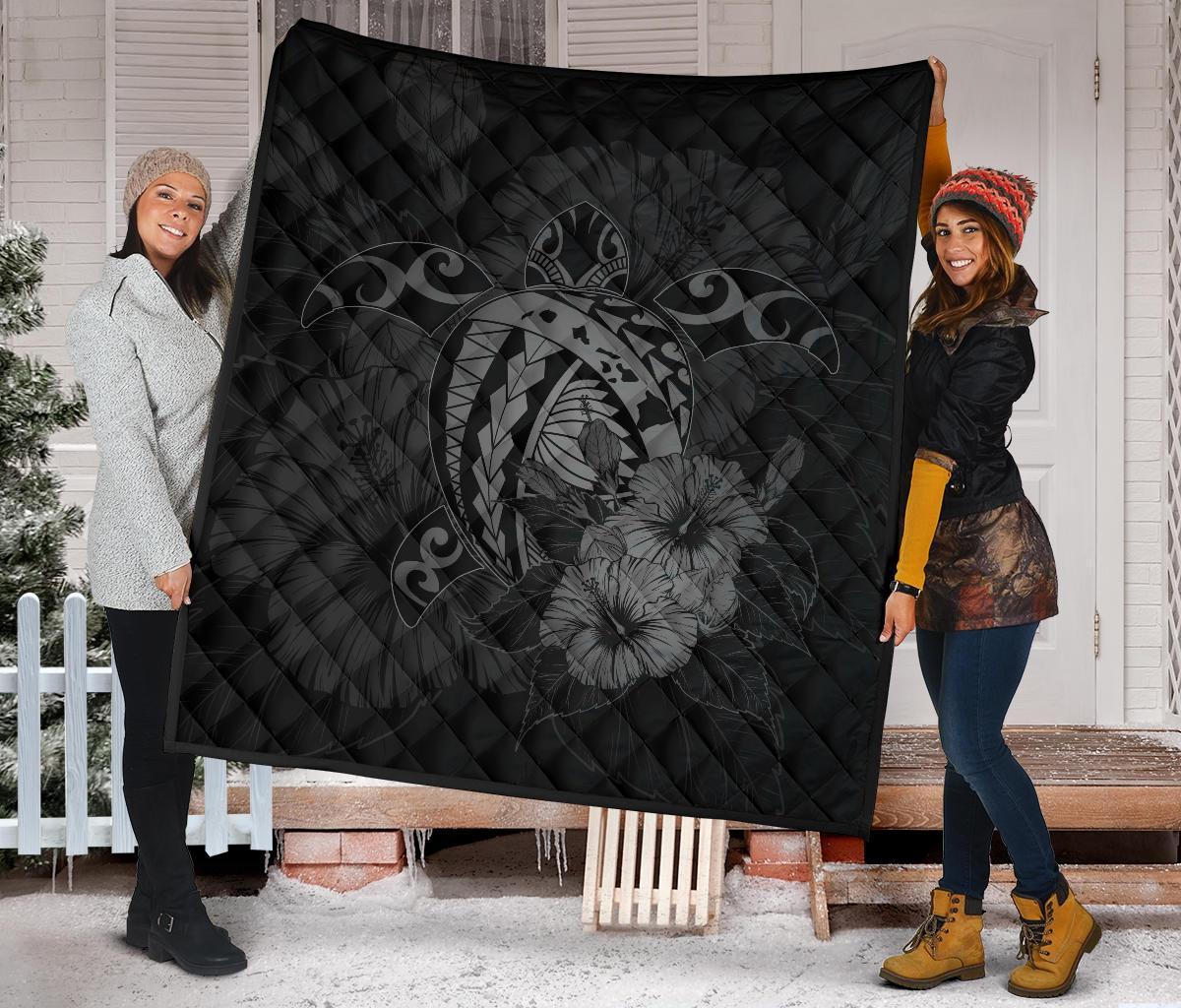 Hawaii Hibiscus Premium Quilt - Harold Turtle - Gray - Polynesian Pride