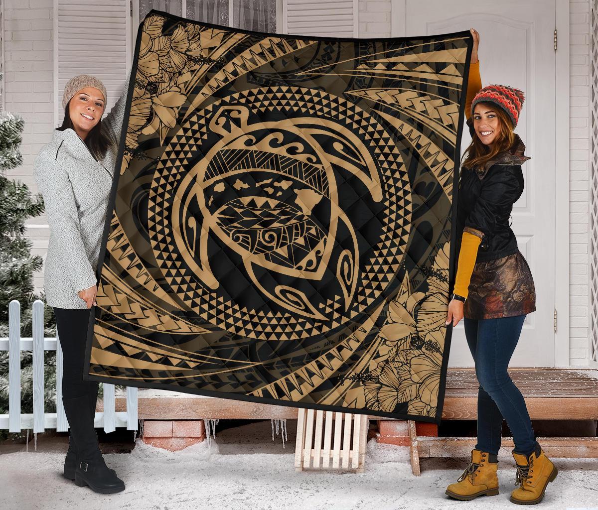 Hawaiian Kanaka Honu Hibiscus Tornando Gold Polynesian Premium Quilt - Polynesian Pride