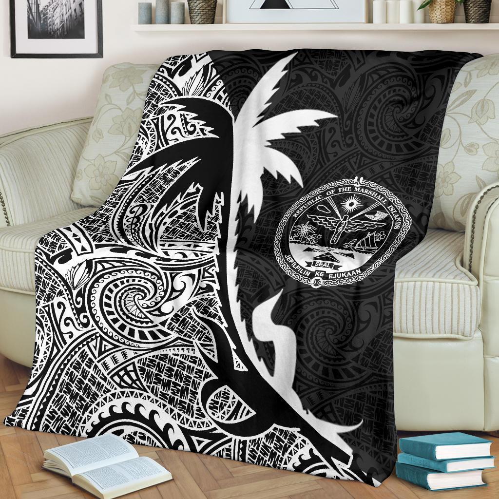 Marshall Islands Coconut Tree Premium Blanket Black White - Polynesian Pride