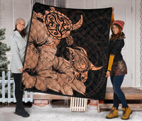 Hawaii Turtle Premium Quilt Polynesian Hibiscus Art Orange AH - Polynesian Pride