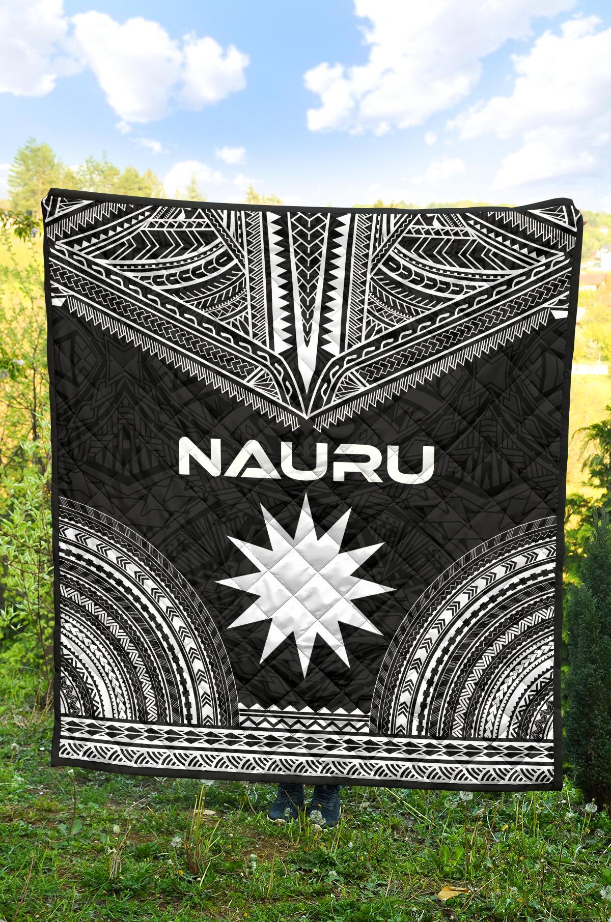 Nauru Premium Quilt - Nauru Flag Polynesian Chief Black Version - Polynesian Pride