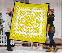 Hawaiian Premium Quilt Royal Pattern - Yellow And White - Polynesian Pride