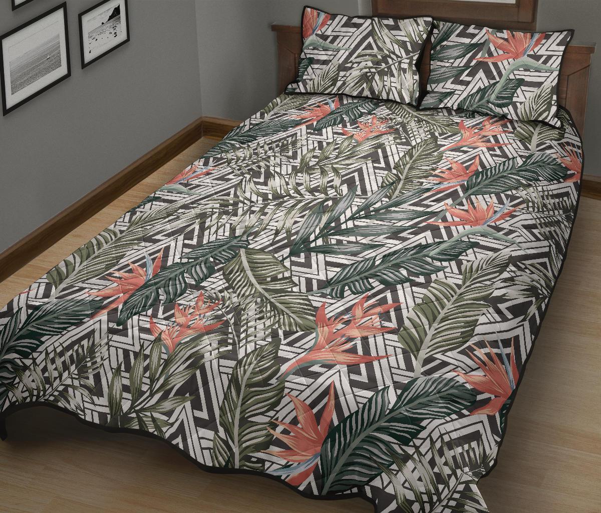 Tropical Palm Leaves And Flowers Quilt Bed Set - Polynesian Pride