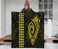 Hawaii Kakau Makau Fish Hook Polynesian Premium Quilt - Yellow - Polynesian Pride