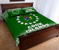 Cook Islands Quilt Bed Set - Cook Islands Flag Coat Of Arms Polynesian Tattoo Green Fog Style - Polynesian Pride