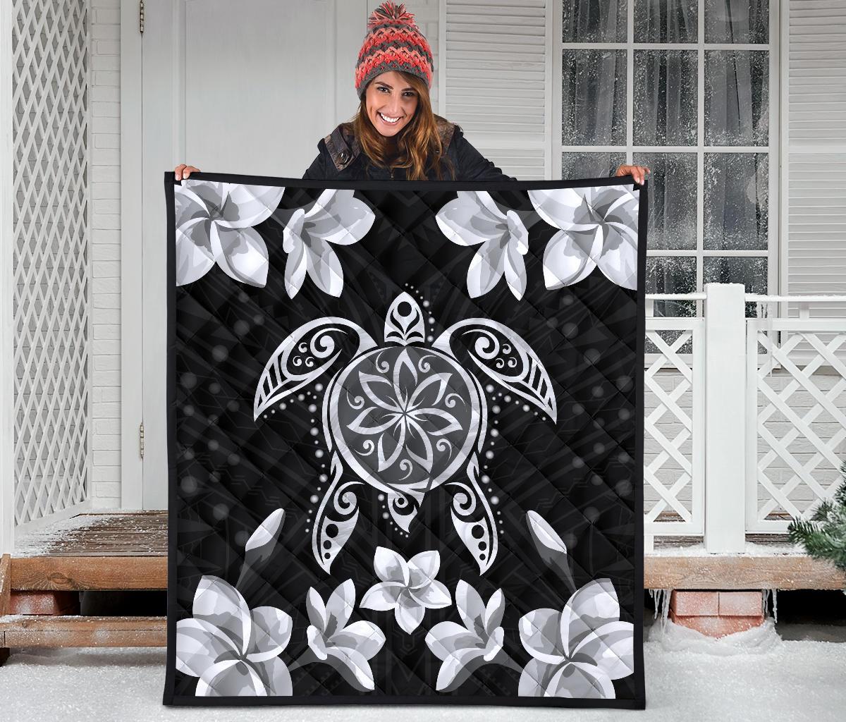 Hawaiian Silver Turtle Plumeria Quilt - Polynesian Pride