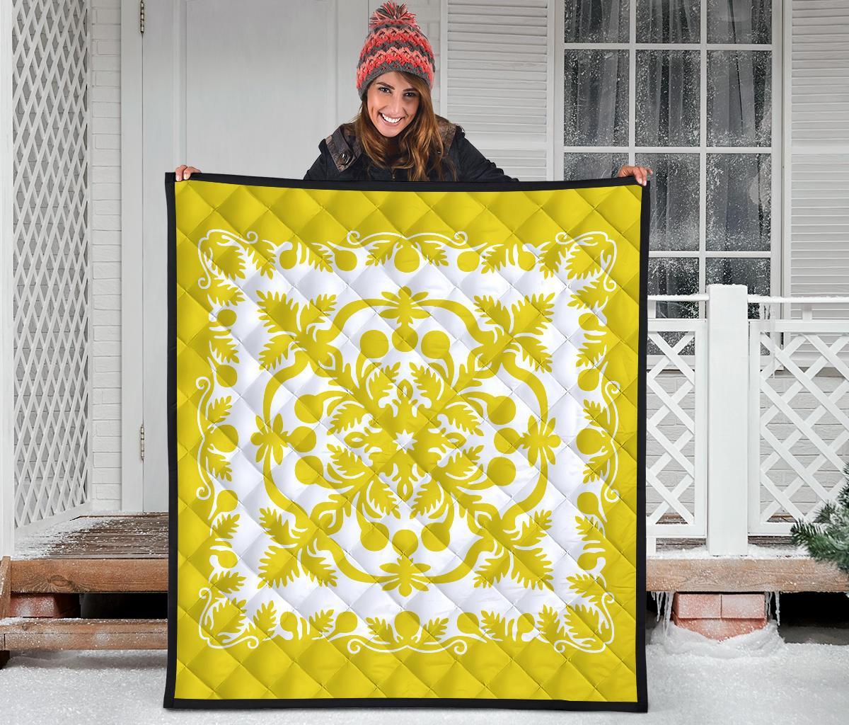 Hawaiian Premium Quilt Royal Pattern - Yellow And White - Polynesian Pride