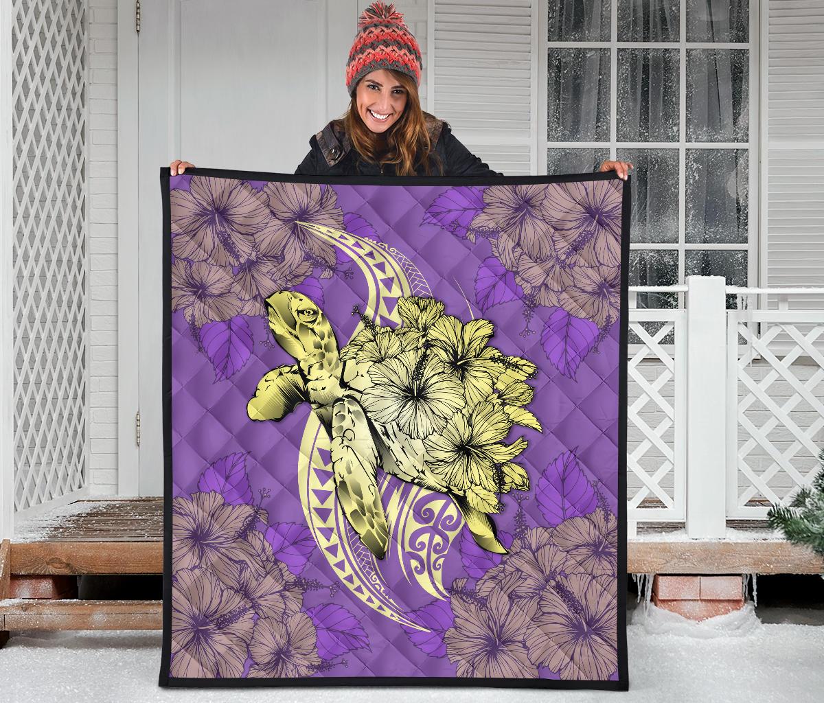 Hawaii Polynesian Turtle Hibiscus Premium Quilt - Yellow - Polynesian Pride