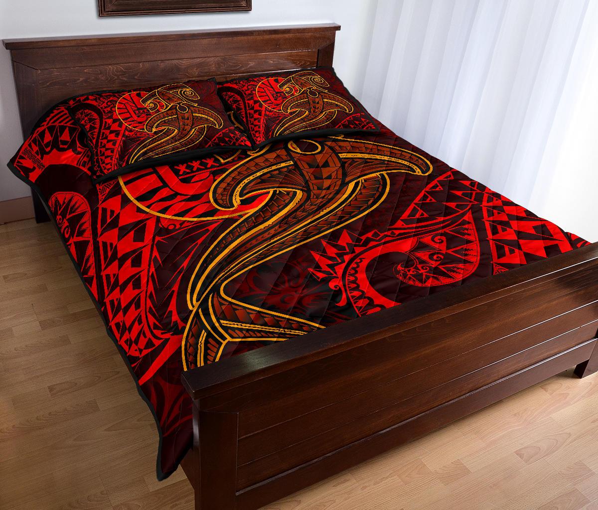 Tahiti Quilt Bed Set - Red Shark Polynesian Tattoo - Polynesian Pride