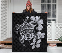 Hawaiian Kanaka Hibiscus Plumeria Mix Polynesian Turtle Premium Quilt Gray AH - Polynesian Pride