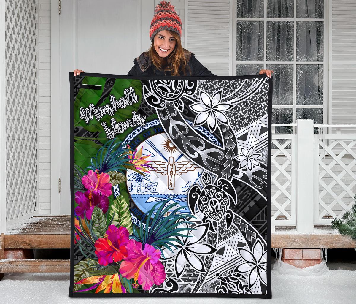 Marshall Islands Premium Quilt - Turtle Plumeria Banana Leaf Crest - Polynesian Pride