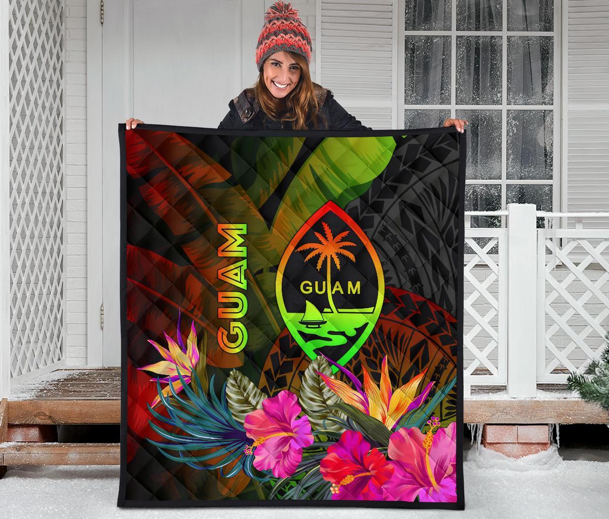 Guam Polynesian Premium Quilt - Hibiscus and Banana Leaves - Polynesian Pride