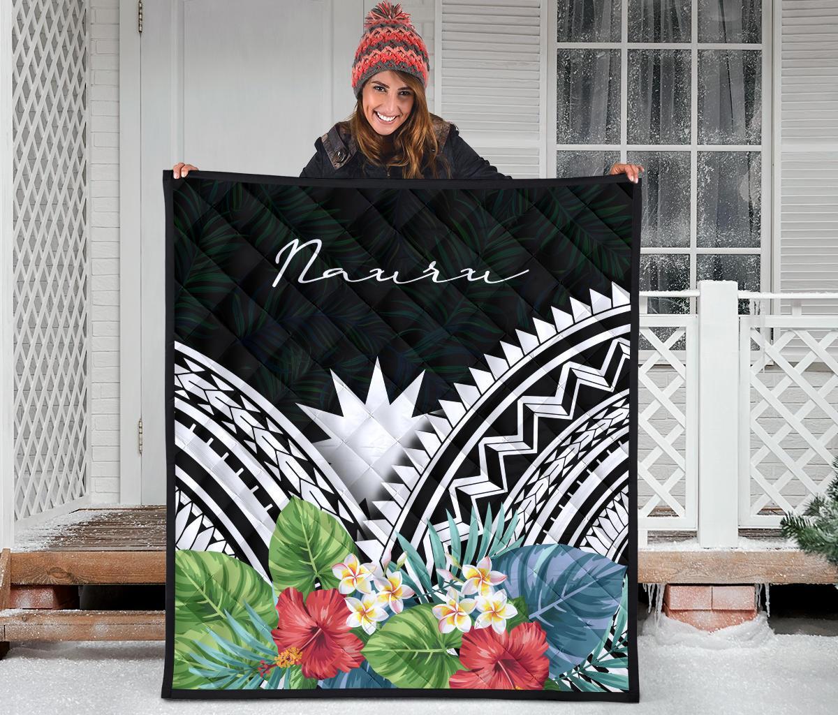 Nauru Premium Quilt - Nauru Coat of Arms & Polynesian Tropical Flowers White - Polynesian Pride