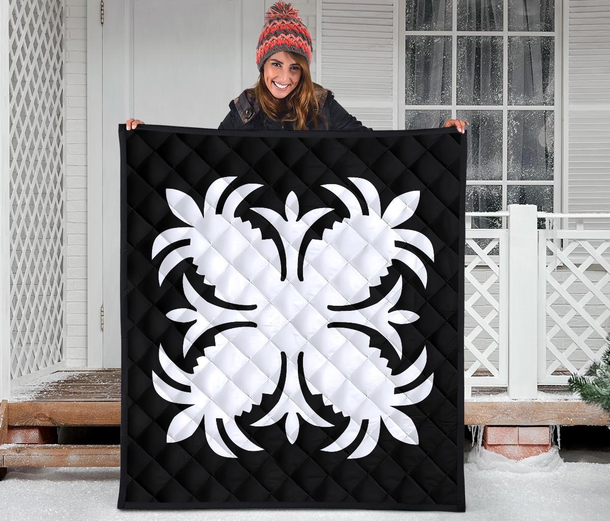 Hawaiian Premium Quilt Royal Pattern - Black And White - A2 Style - Polynesian Pride