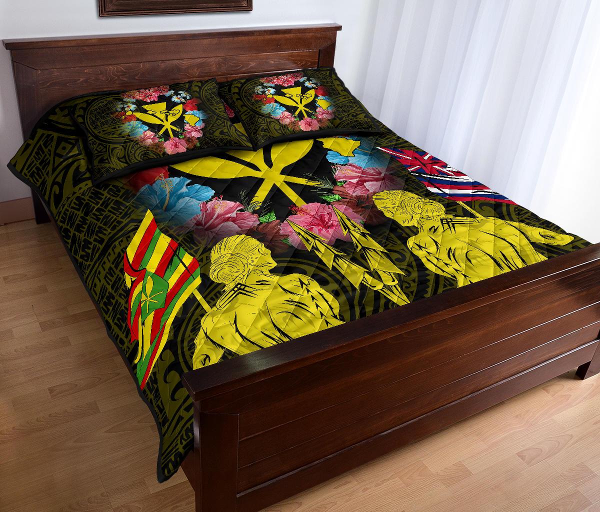 Hawaii Map Kanaka Two Men Holding Flag Quilt Bed Set - AH - Yellow - Polynesian Pride