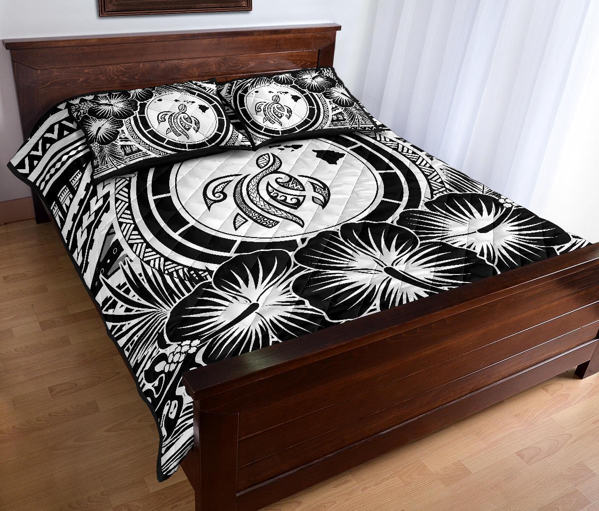 Hawaiian Map Honu Hibiscus White Polynesian Quilt Bed Set - Polynesian Pride