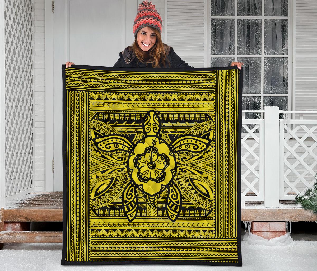 Hawaii Polyensian Turtle Premium Quilt Yellow - Polynesian Pride