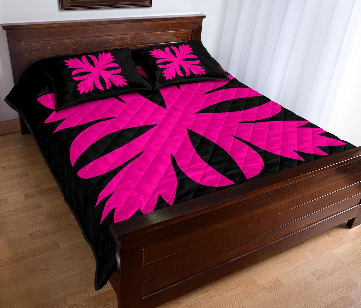 Hawaiian Royal Pattern Quilt Bed Set - Black And Pink - C3 Style - Polynesian Pride
