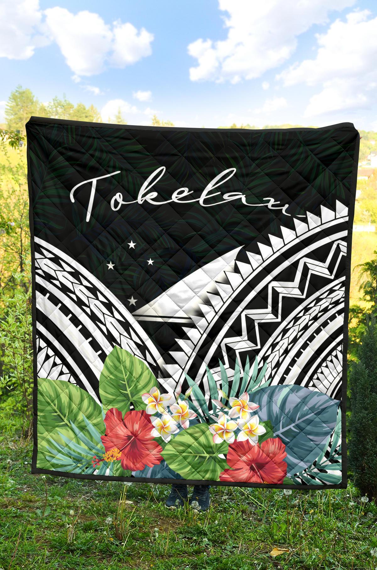 Tokelau Premium Quilt - Tokelau Coat of Arms & Polynesian Tropical Flowers White - Polynesian Pride
